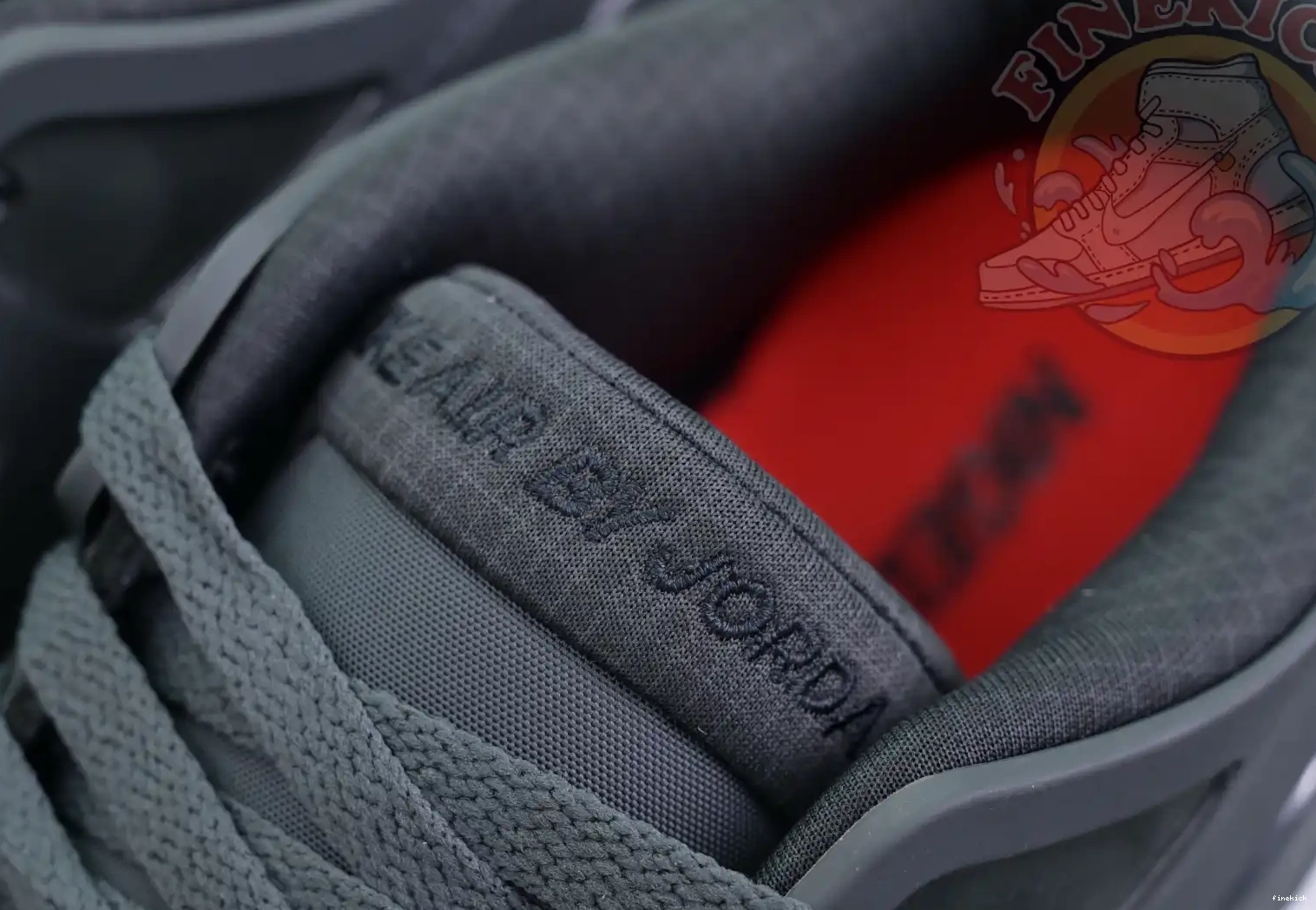 Nigel Air SP Jordan 4 RM Sylvester “Anthracite” x Jordan 0526